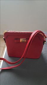 Abbildung: Tausche NEUE TASCHE gegen Duplo -Schokoriegel